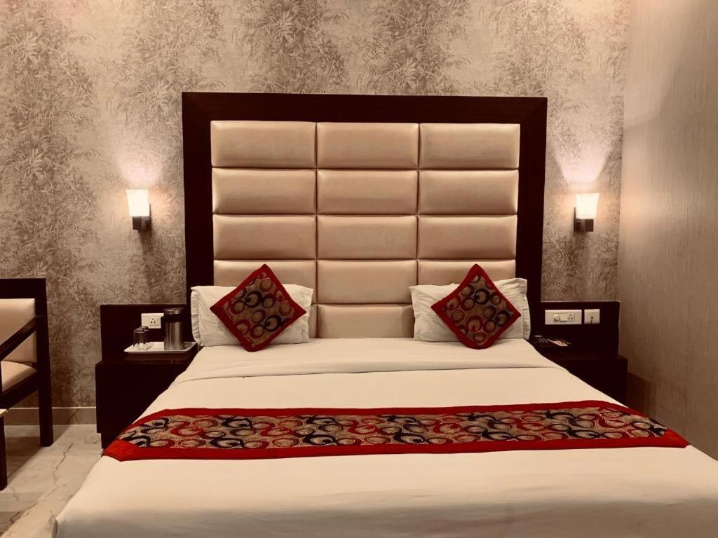 Hotel Shri Ram New Delhi Exterior photo